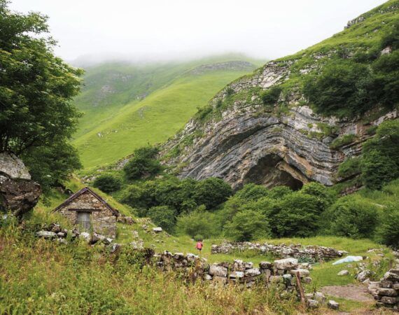 cueva de arpea